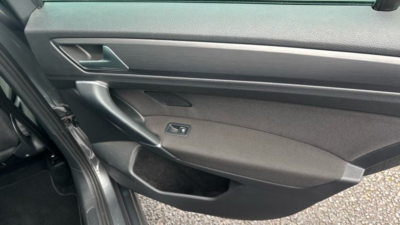 Volkswagen Golf SV 1.5 TSI EVO 150 Match 5dr DSG Petrol Hatchback